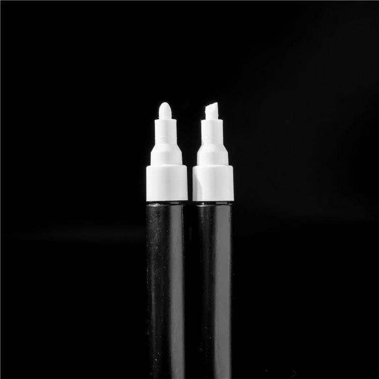 Marcóir Péinte Folamh Dubh 4.5mm